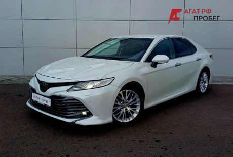 Toyota Camry 2020 года с пробегом 176 681 км