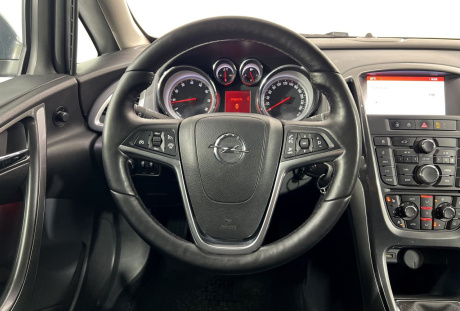 Opel Astra 2014 года с пробегом 117 679 км, фото 16