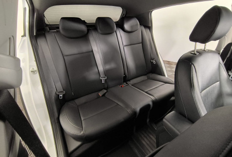 Kia Rio X-Line 2019 года с пробегом 56 899 км, фото 14