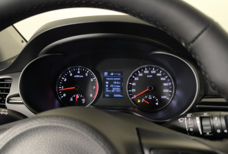 Kia Rio X-Line 2019 года с пробегом 56 899 км, фото 7