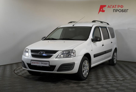 LADA Largus универсал (5м) 2016 года с пробегом 207 836 км