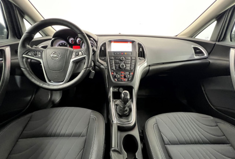 Opel Astra 2014 года с пробегом 117 679 км, фото 13