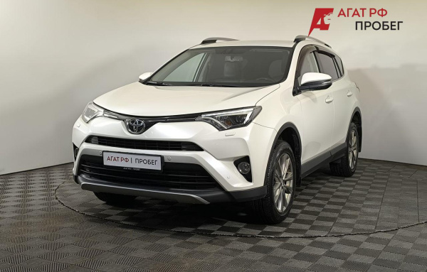 Toyota RAV 4 2017 года с пробегом 110 186 км, фото 1