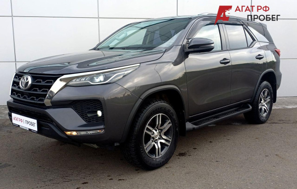 Toyota Fortuner 2021 года с пробегом 148 966 км, фото 1