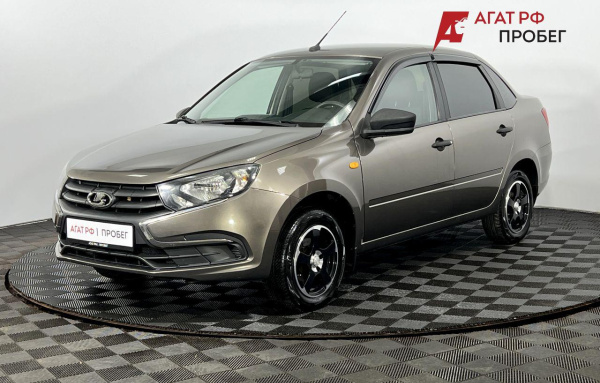 LADA Granta седан 2019 года с пробегом 106 666 км, фото 1