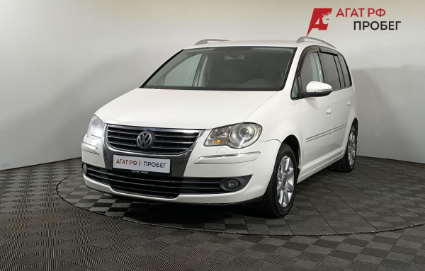 Volkswagen Touran 2010 года с пробегом 165 000 км, фото 1