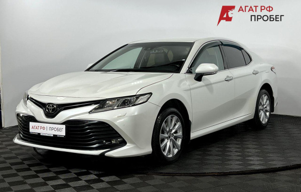 Toyota Camry 2019 года с пробегом 105 880 км, фото 1