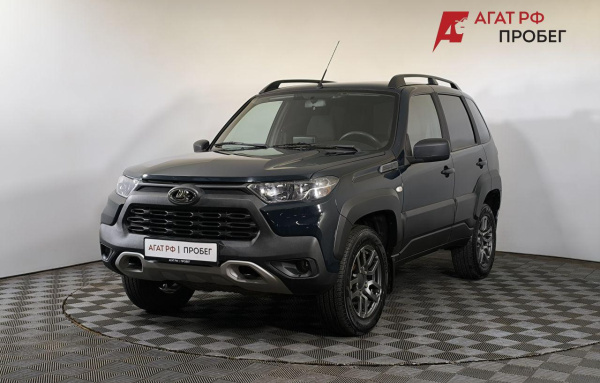 LADA Niva Travel 2023 года с пробегом 46 069 км, фото 1