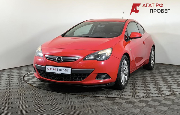 Opel Astra GTC 2012 года с пробегом 179 099 км, фото 1