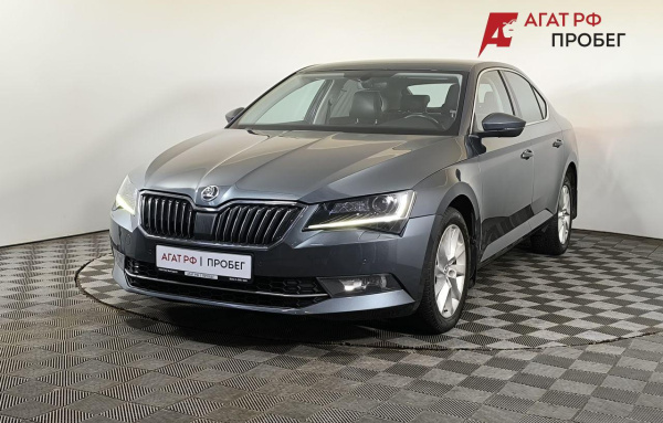 ŠKODA Superb 2017 года с пробегом 115 664 км, фото 1