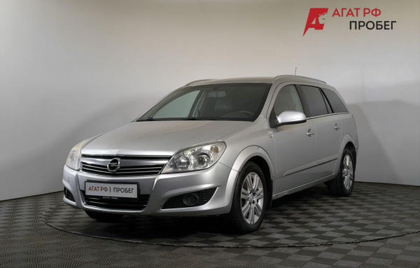 Opel Astra универсал 2008 года с пробегом 228 724 км, фото 1