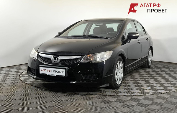 Honda Civic 2009 года с пробегом 228 876 км, фото 1
