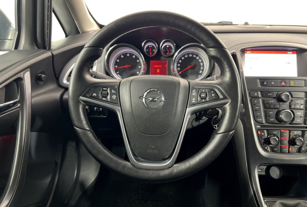 Opel Astra 2014 года с пробегом 117 679 км, фото 16