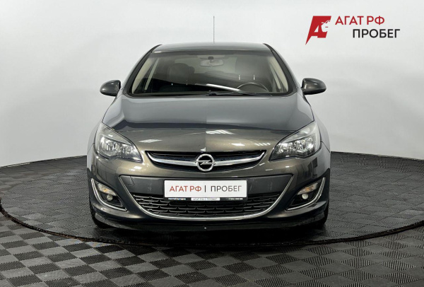 Opel Astra 2014 года с пробегом 117 679 км, фото 3