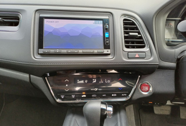 Honda Vezel 2016 года с пробегом 105 000 км, фото 12