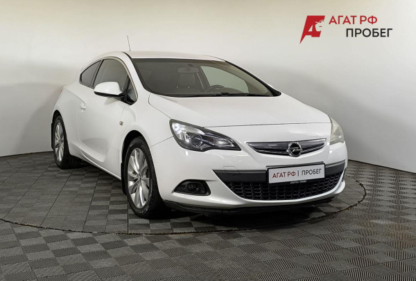 Opel Astra 2013 года с пробегом 150 927 км, фото 3