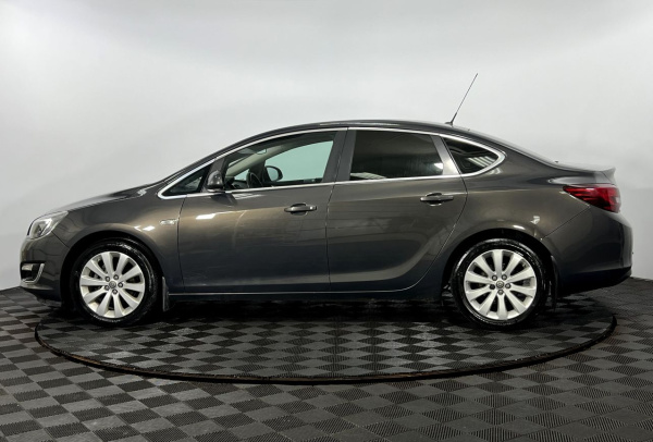 Opel Astra 2014 года с пробегом 117 679 км, фото 9