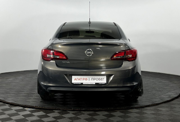 Opel Astra 2014 года с пробегом 117 679 км, фото 7